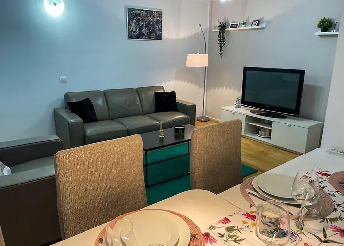 Tudor\'S Apartment